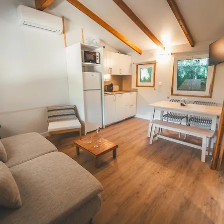 Holacamp Relax Κάμπινγκ *