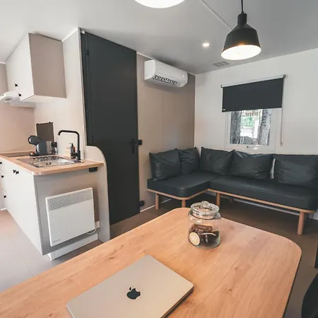 Holacamp Relax סיטגס