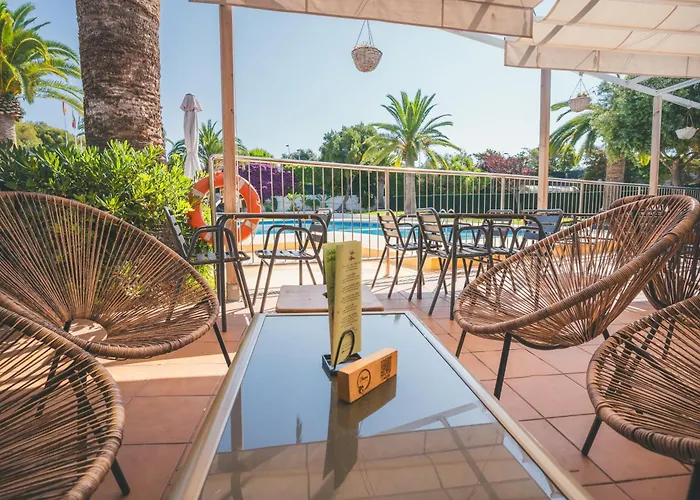 אתר קמפינג Holacamp Relax *