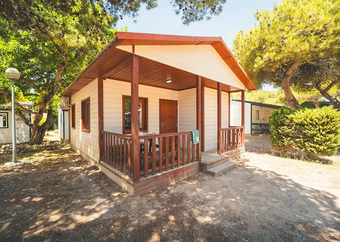 Holacamp Relax סיטגס